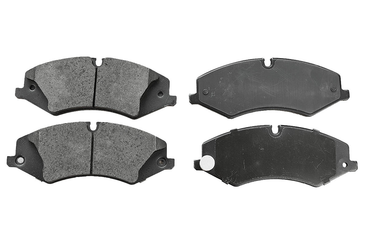 Передние керамические колодки Evolution PLUS Z17 для Land Rover Defender, Discovery, Discovery Sport, Range Rover, Range Rover Evoque, Range Rover Sport