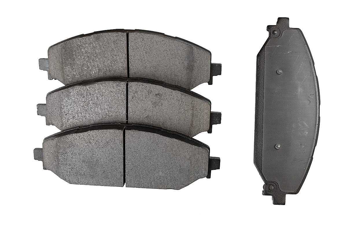 Передние керамические колодки Evolution PLUS Z17