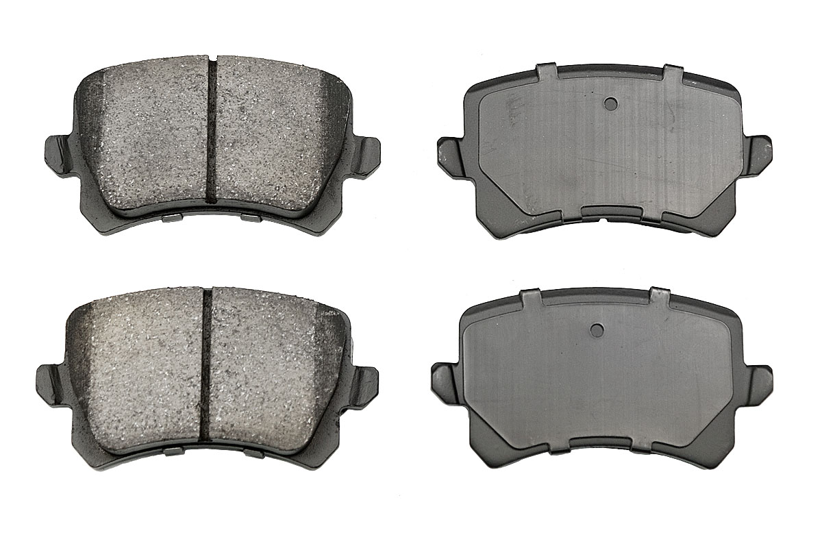 Задние керамические колодки Evolution PLUS Z17 для Audi A3 (8P), Q3 (8U), Haval F7, Skoda Octavia III, Superb II, Volkswagen Golf V, Passat (B7/B8), Tiguan I