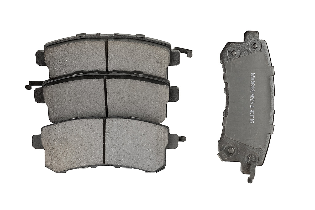 Задние керамические колодки Evolution PLUS Z17 для Infiniti QX56 II, QX80 I, Nissan Patrol VI