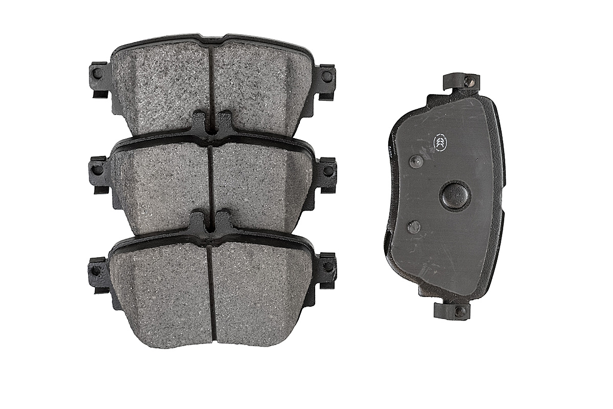 Задние керамические колодки Evolution PLUS Z17