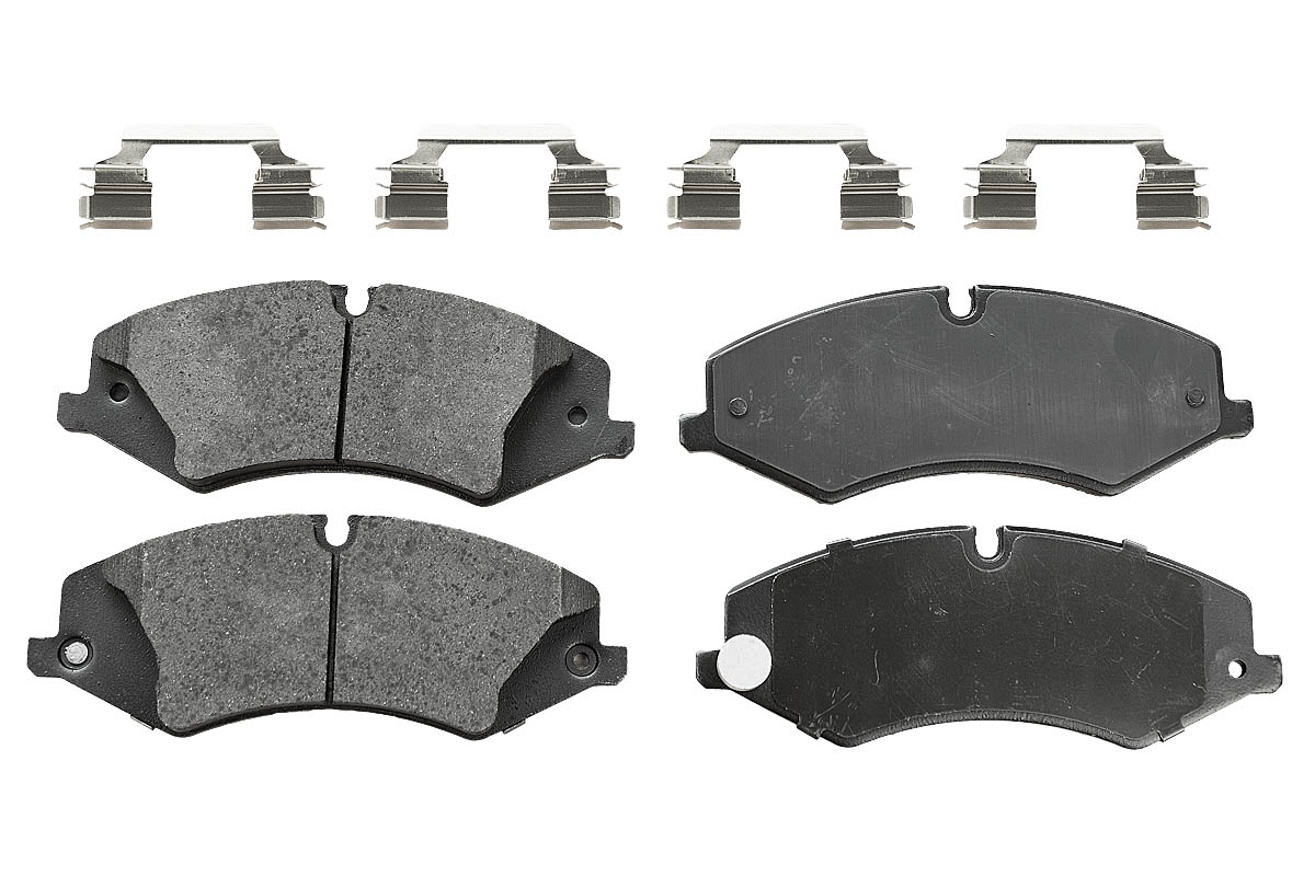 Передние керамические колодки Evolution PLUS Z17 для Land Rover Defender, Discovery, Discovery Sport, Range Rover, Range Rover Evoque, Range Rover Sport