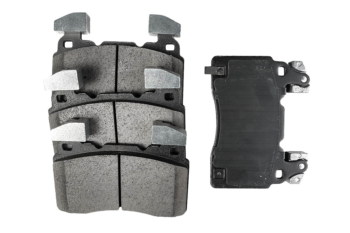 Передние керамические колодки Evolution PLUS Z17 для Cadillac CT6, CTS, Chevrolet Camaro, Opel Insignia, Tesla Model S