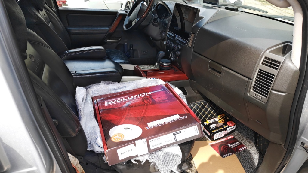 AutoBlogQX56_10.jpg