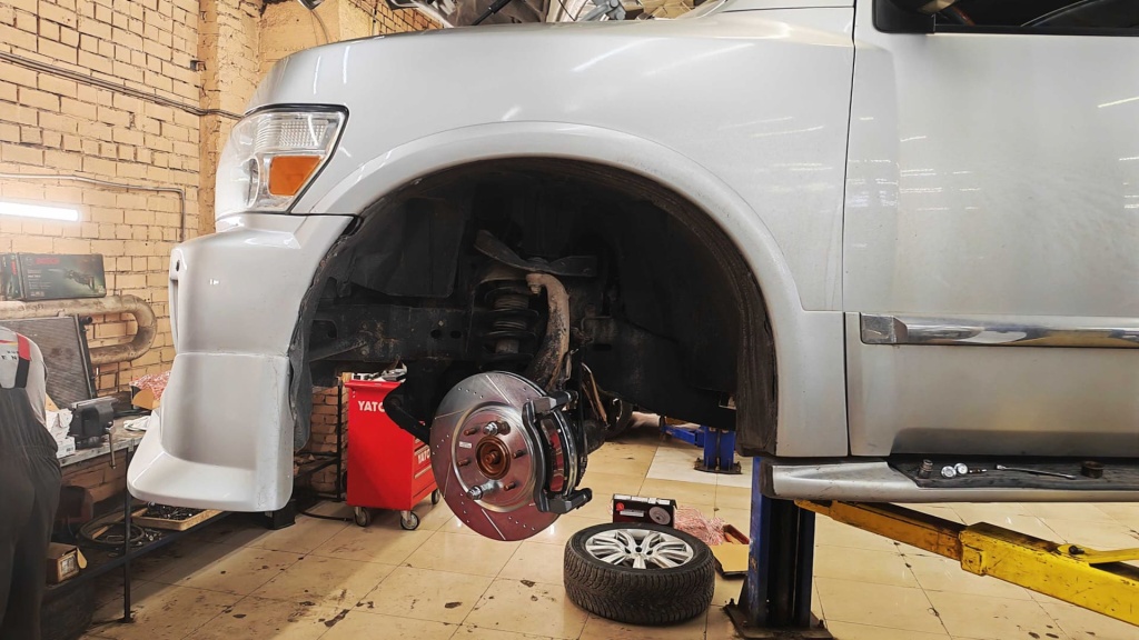 AutoBlogQX56_36.jpg