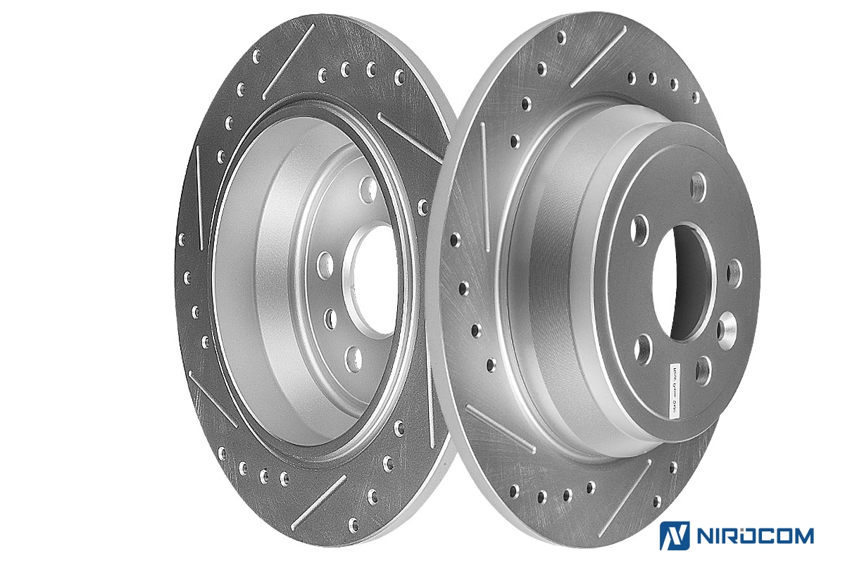 Задний тормозной диск Evolution с перфорацией и насечками, в покрытии GEOMET для Land Rover Freelander (L359) 2006-2014